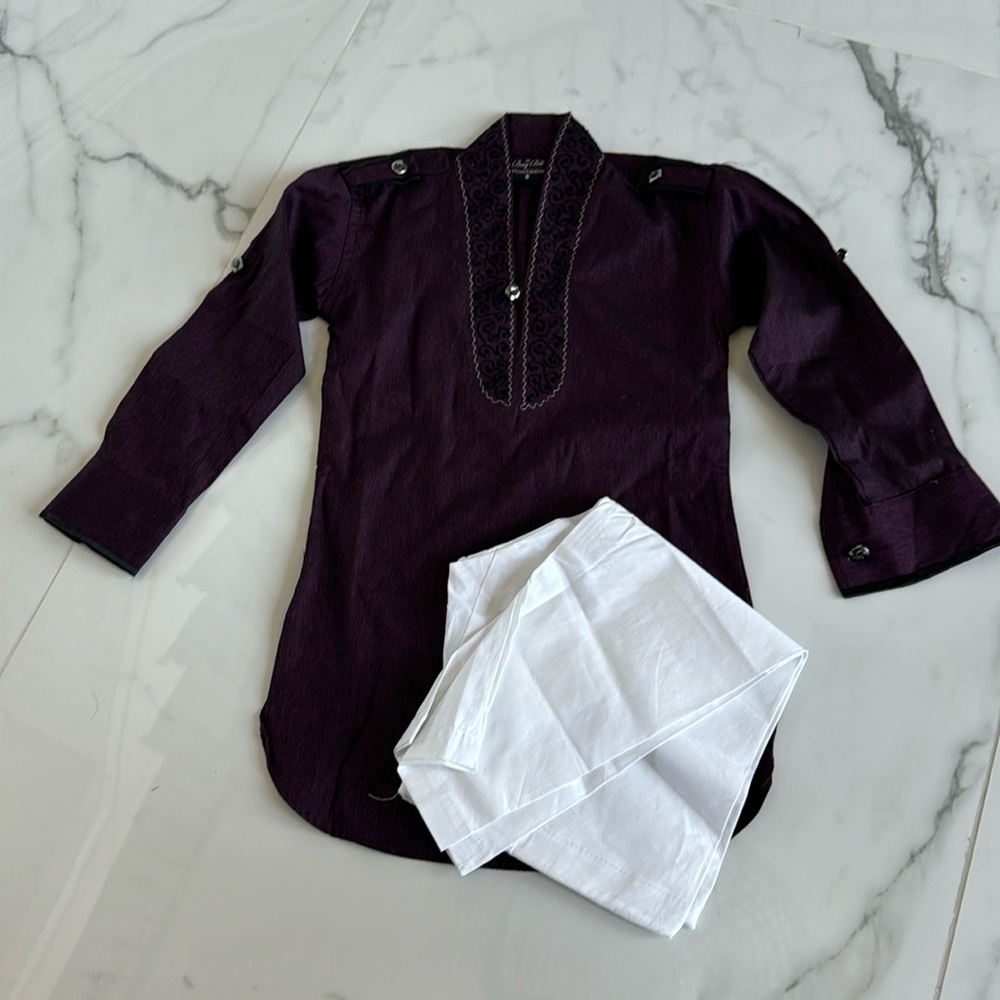 Toddlers size 0 Indian purple Kurta with white pants brand new